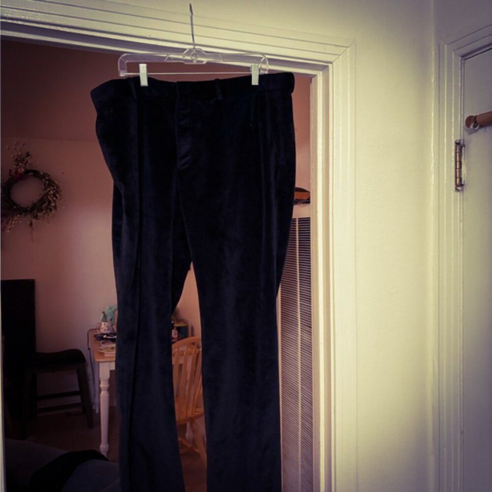Alfani women's Black 100% polyester Pants feel like soft velvet stunning SEXY